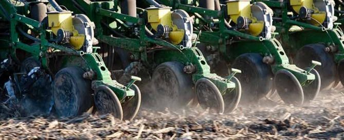 planter with pop-up starter fertilizer